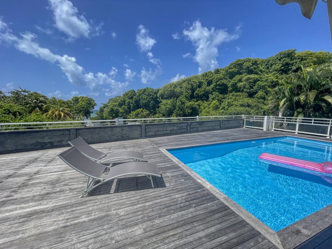 28. Location villa 7 personnes avec piscine au Gosier Guadeloupe_piscine